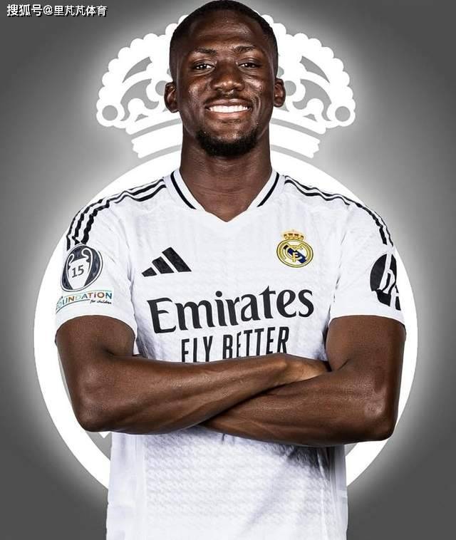 又要这么玩？皇马加速“免签”利物浦主力中卫，斯洛特给两个选择