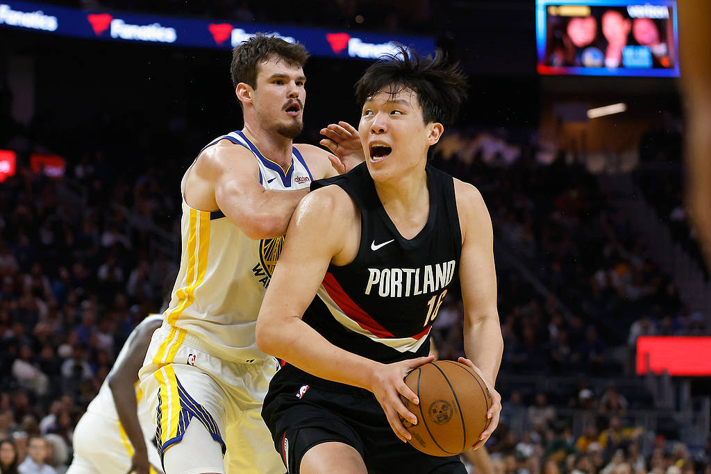 季前赛-杨翰森首秀4+4+1+6犯离场 开拓者负勇士